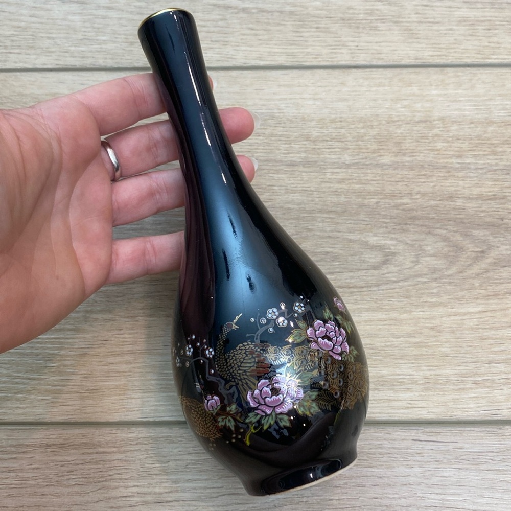 Black Peacock Porcelain‎ Stem Vase